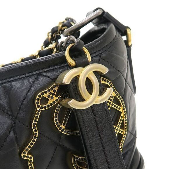 Chanel Gabriel De Chanel Chainsi - Picture 6 of 9